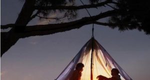 Allons dormir… perchés dans le vide ! tente1