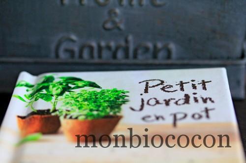 coffret-jardin-petit-jardin-en-pot-mini-kit-larousse-