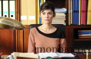 On a retrouvé le collier d’Audrey Tautou dans le film « La délicatesse »: en or et tout rond film-la-délicatesse-audrey-tautou
