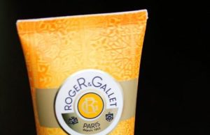 Roger & Gallet Crème sublime Bois d’Orange pour mains et ongles, SPF 15: test et avis roger&gallet-crème-sublime-bois-d'orange-mains-et-ongles