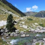 lac de gaube derrière,pyrénées