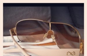 Nouvelle page, nouvelle catégorie: Vidage de placards ! Je vire tout ici ! Ou presque… lunettes-D&G