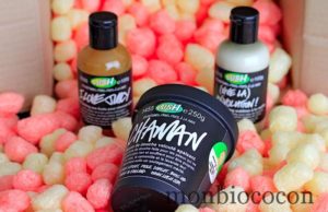 Vas y, LUSHtres moi le corps et les cheveux ! Et que ça brille et que ça snif ! Tsoin-tsoin ! lush-I-love-juicy-shampooing