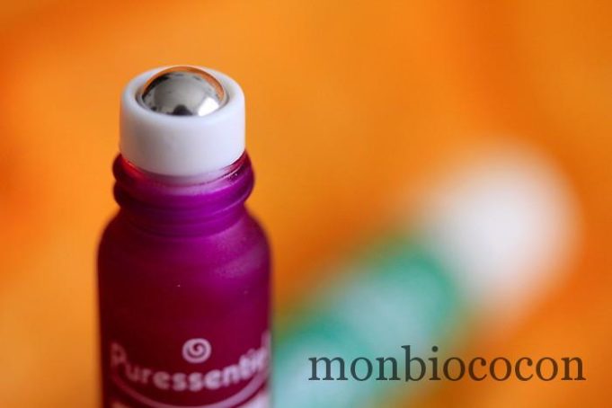 Spray et roller Puressentiel cohabitent en harmonie avec toutes leurs copines huiles essentielles puressentiel-spray-huiles-essentielles-sommeil-3