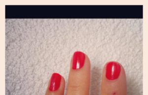 Vernis du jour: rouge coquelicot. Et en avant le printemps (sous la pluie…) vernis-la-roche-posay-silicium-coquelicot-rouge