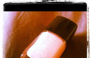 Pourquoi les prix affichés sur le site internet ne sont pas pareils qu’en magasin ? vernis chanel