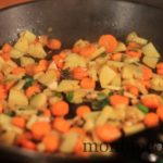 poellée-petits-légumes-cassolette-noix-saint-jacques-bio