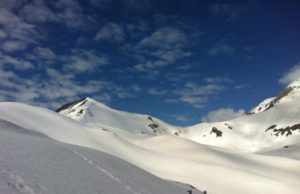 Montagnes enneigées & soleil des Pyrénées