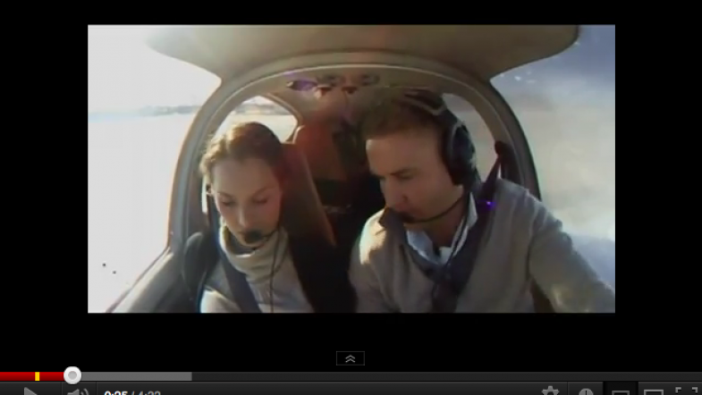 La demande en mariage en avion : faux crash pour vraie demande