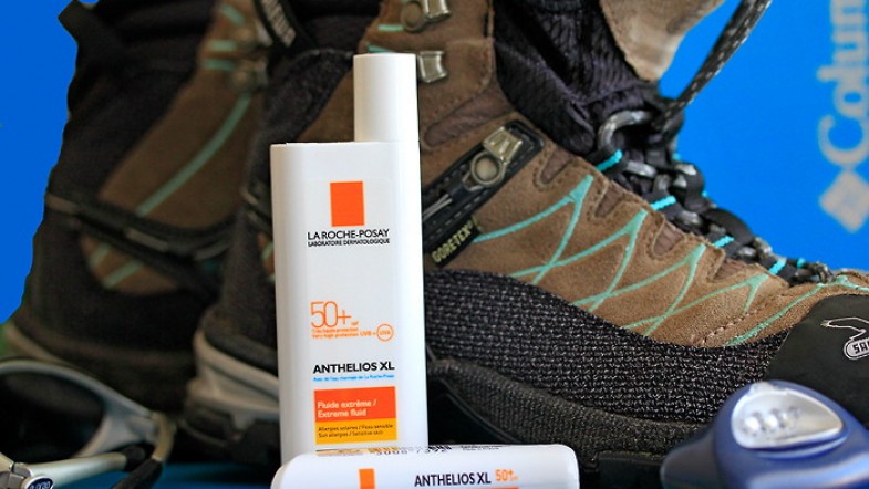 Blonde, peau blanche et boutons ? Anthélios SPF 50 pour moi, ou rien