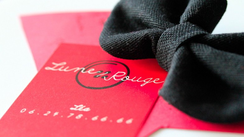 J’ai gagné un concours chez La Ptite Bulle d’Elo, mon lot? un zoli noeud signé Lune Rouge
