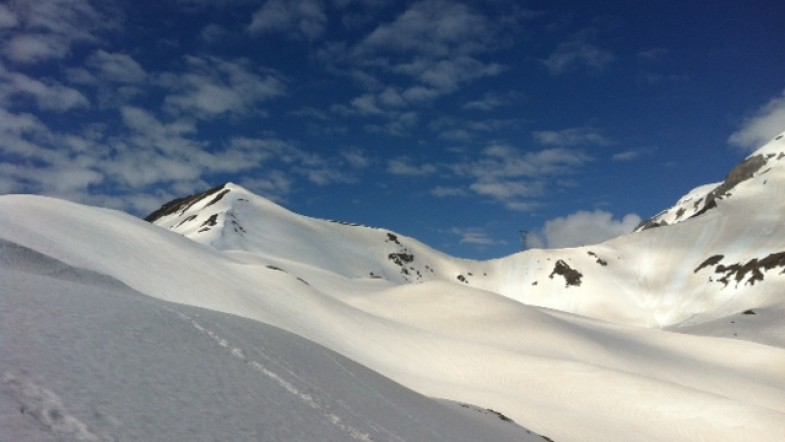 Montagnes enneigées & soleil des Pyrénées