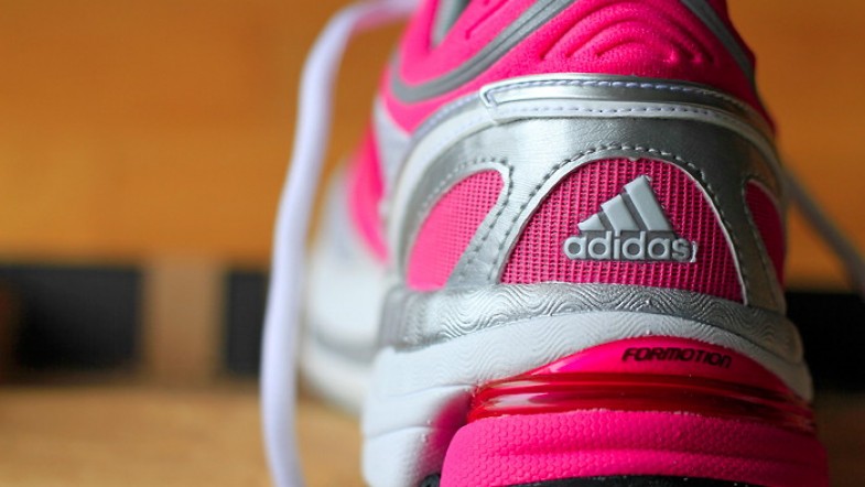 A enfin trouvé ses shoes de running: toutes roses ! Aller, en avant ! We run !