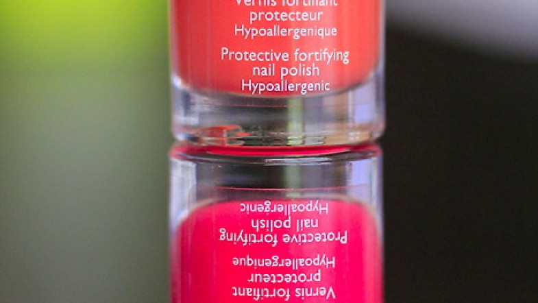Mes 2 Vernis La Roche Posay: Silicium, vernis fortifiant protecteur. Rose vif et corail, youou!
